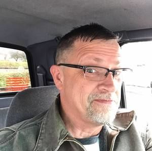 Meet your Posher, Bennie